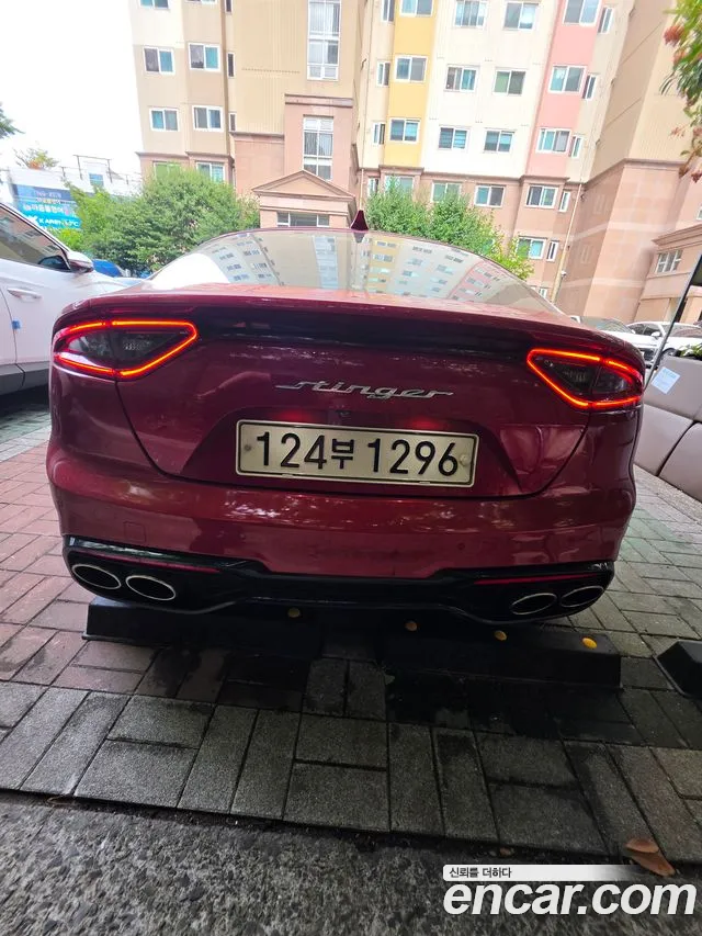 Kia Stinger 2019 thumb 7