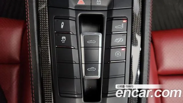 Porsche Cayman 2019 thumb 12
