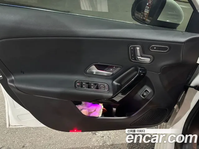 Mercedes-Benz A-Класс 2020 thumb 3