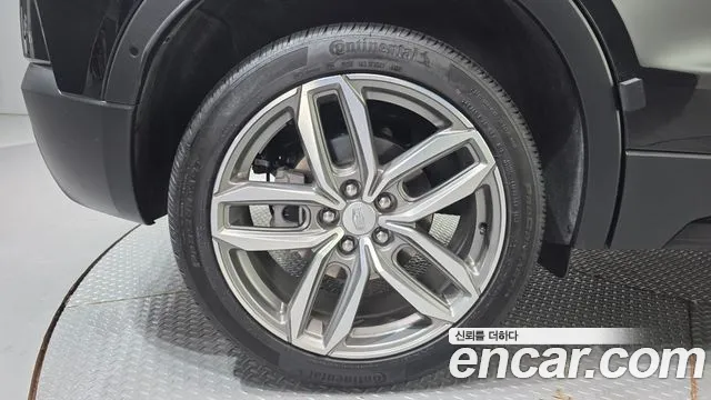 Cadillac XT4 2023 thumb 8