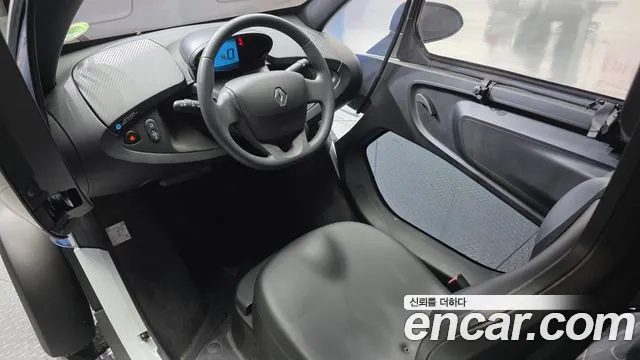 Renault Twizy 2020 thumb 10