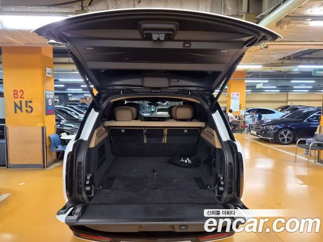 Land Rover Range Rover 2022 thumb 9
