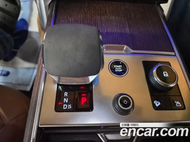 Land Rover Range Rover 2022 thumb 6