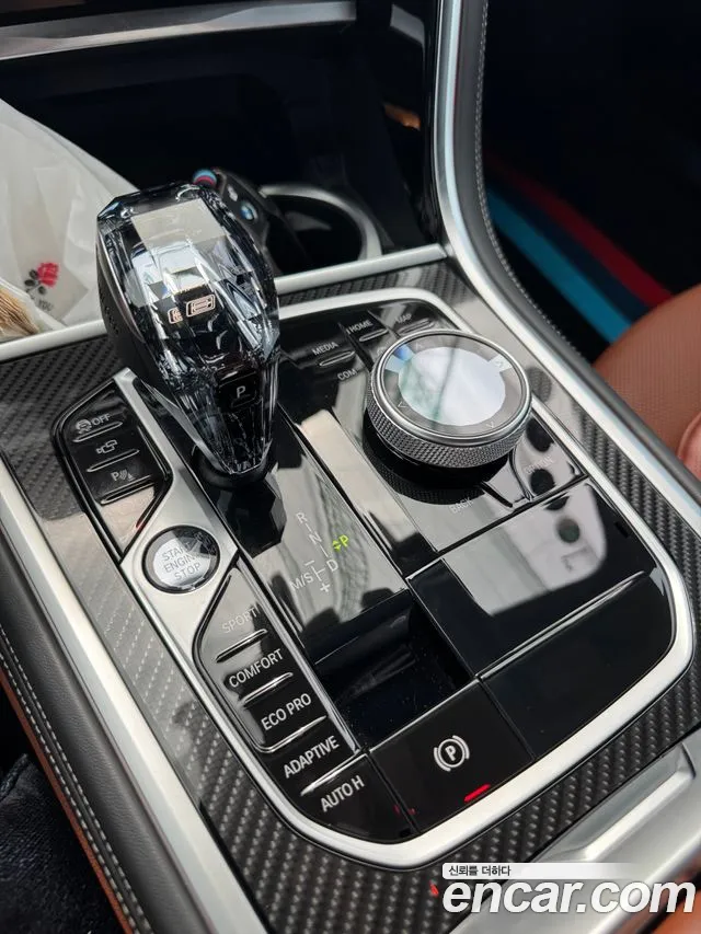BMW 8 серии 2024 thumb 4