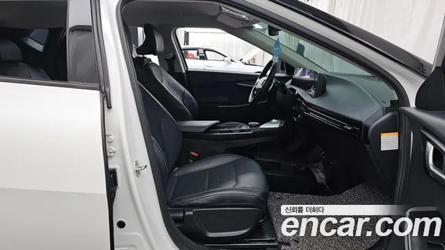 Kia EV6 2022 thumb 12