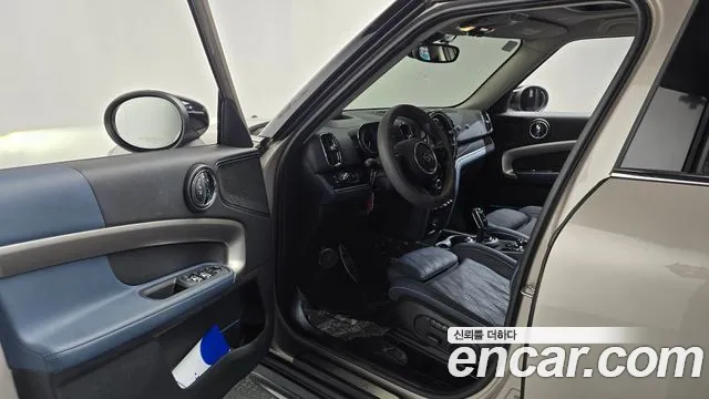 Mini Countryman 2022 thumb 5