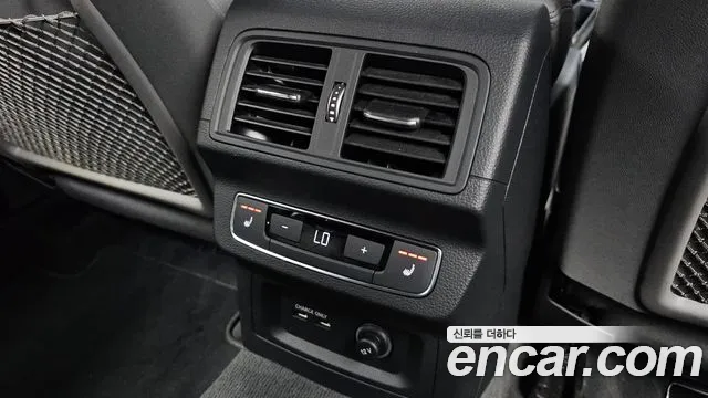 Audi SQ5 2021 thumb 11