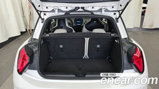 Mini Hatch 2024 thumb 3