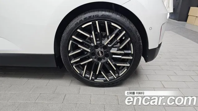 Mini Hatch 2024 thumb 5