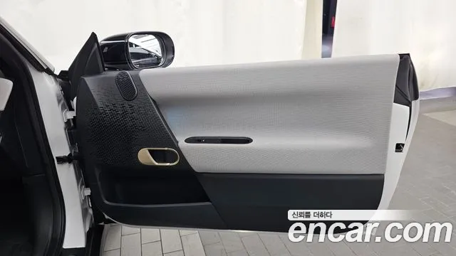 Mini Hatch 2024 thumb 2