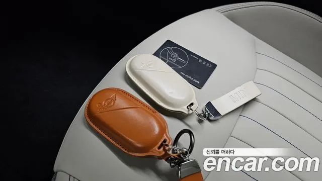 Mini Hatch 2024 thumb 4