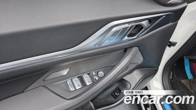 BMW i4 2022 thumb 5