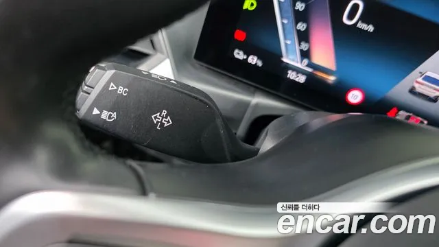 BMW i4 2022 thumb 6