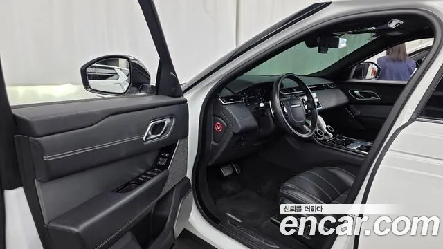 Land Rover Range Rover Velar 2019 thumb 9