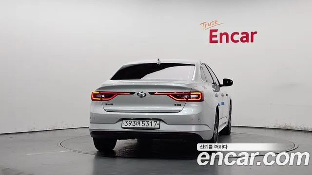 Renault Megane 2020 thumb 2
