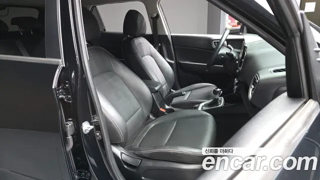 Hyundai Venue 2021 thumb 4