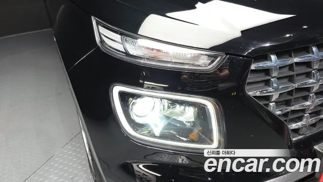 Hyundai Venue 2021 thumb 3