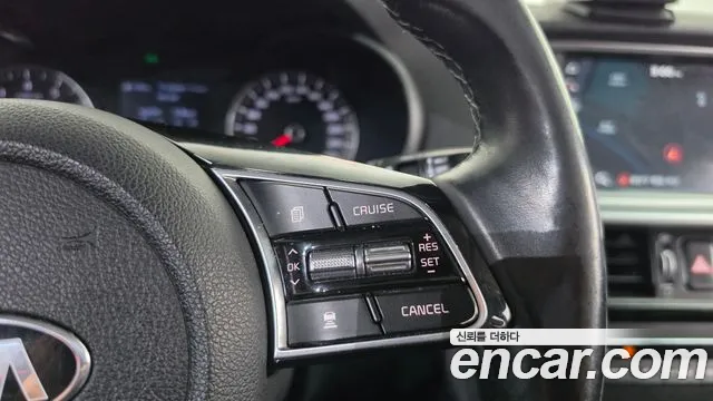 Kia K5 2018 thumb 2