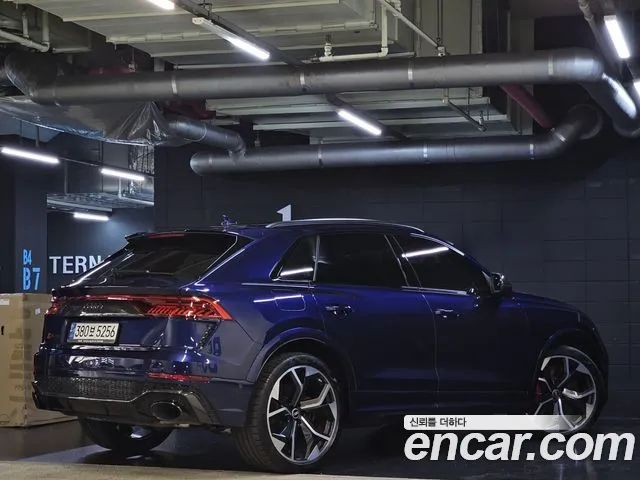 Audi RSQ8 2021 thumb 4