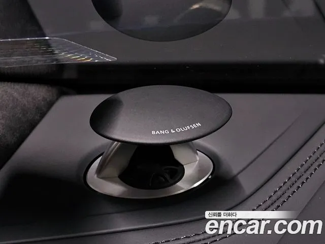 Audi RSQ8 2021 thumb 7