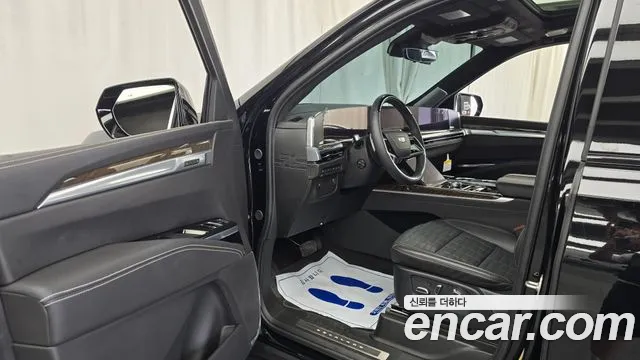 Cadillac Escalade 2026 thumb 2