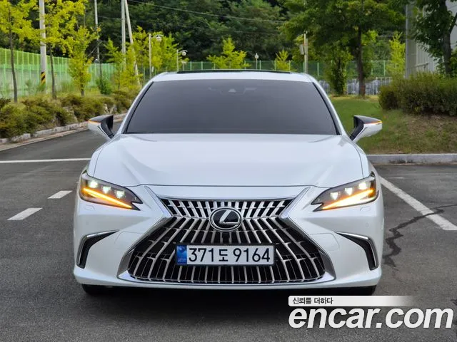 Lexus ES 2025 thumb 3