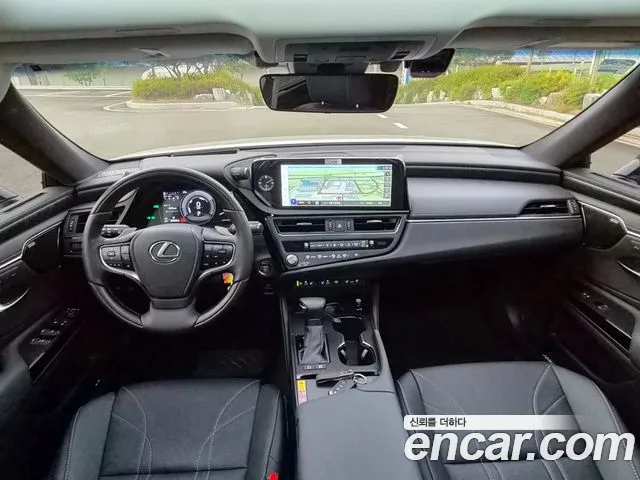 Lexus ES 2025 thumb 7