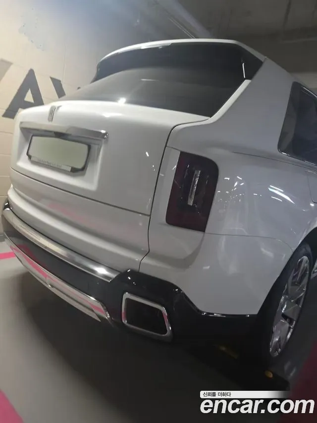 Rolls-Royce Cullinan 2026 thumb 8