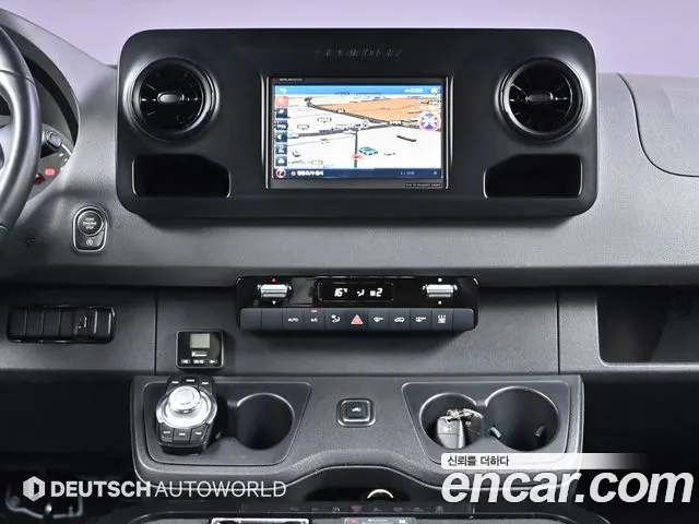 Mercedes-Benz Sprinter 2019 thumb 12