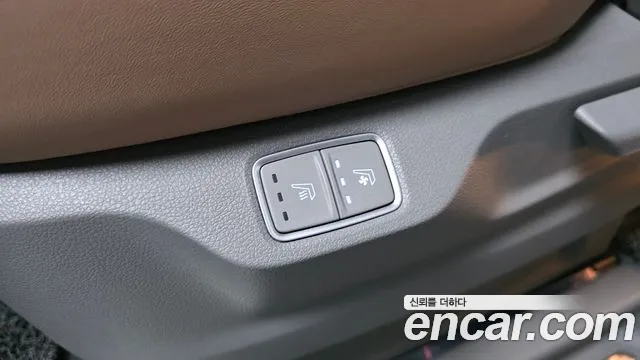 Hyundai Staria 2022 thumb 8