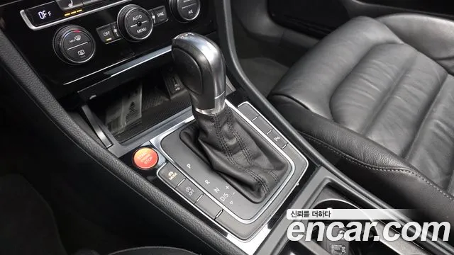 Volkswagen Golf Sportsvan 2015 thumb 8