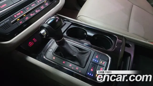 Kia Carnival 2015 thumb 6