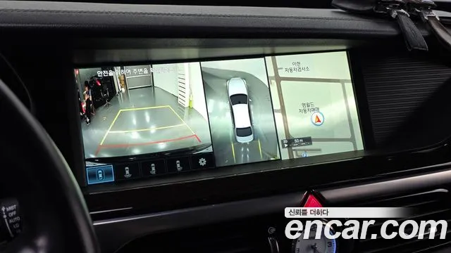 Genesis G90 2018 thumb 12