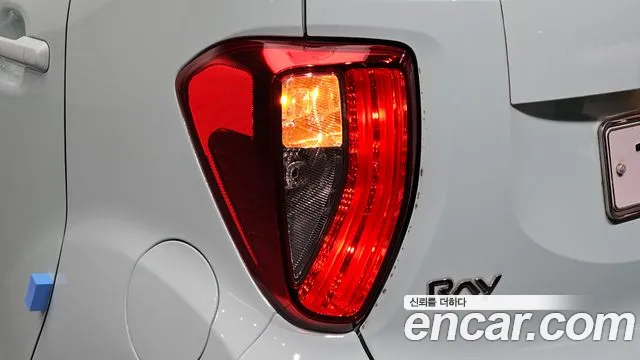 Kia Ray 2012 thumb 12