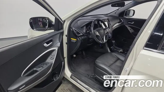 Hyundai Santa Fe 2012 thumb 12