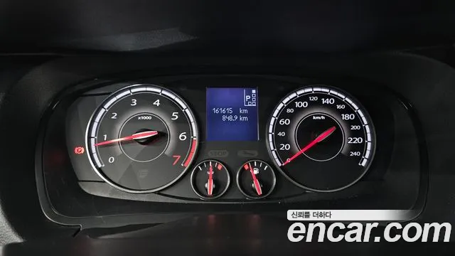 Renault Latitude 2018 thumb 12