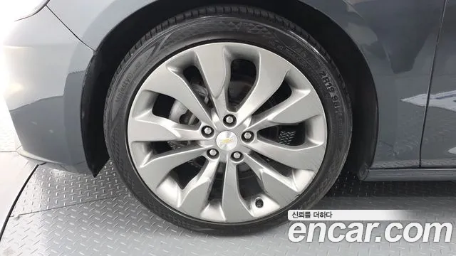 Chevrolet Malibu 2017 thumb 12