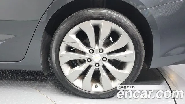 Chevrolet Malibu 2017 thumb 4