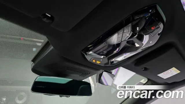 BMW iX 2023 thumb 8