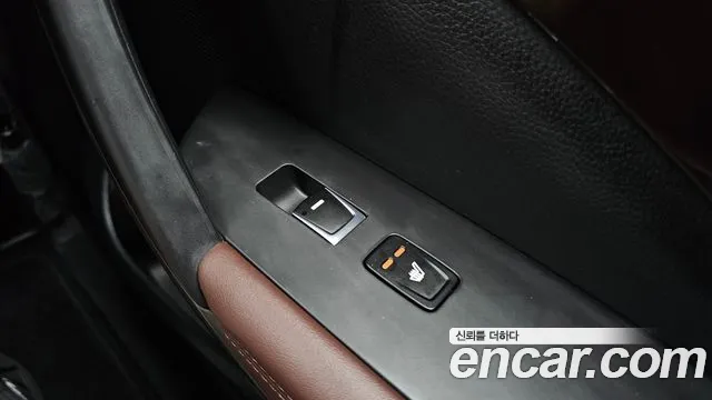 Hyundai Aslan 2015 thumb 9