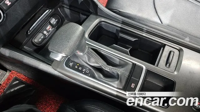Kia K5 2016 thumb 12