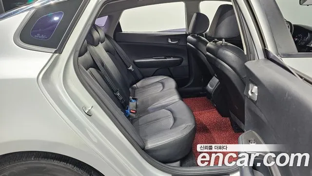 Kia K5 2016 thumb 6
