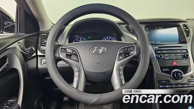 Hyundai Grandeur 2015 thumb 12