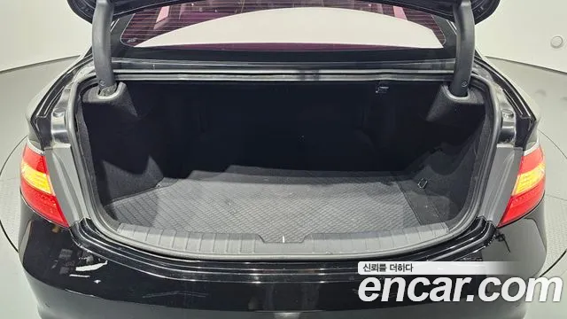Hyundai Grandeur 2015 thumb 4