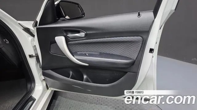 BMW 1 серии 2018 thumb 11