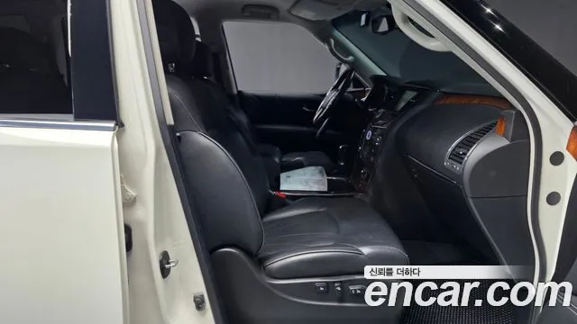 Infiniti QX80 2015 thumb 11
