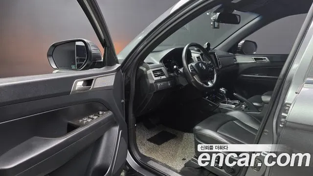 KG_Mobility_Ssangyong Rexton 2019 thumb 10