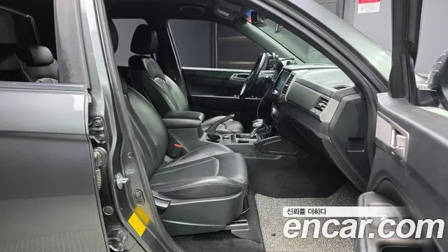KG_Mobility_Ssangyong Rexton 2019 thumb 6