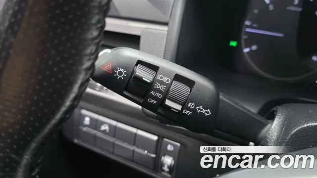 KG_Mobility_Ssangyong Rexton 2019 thumb 2