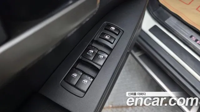 KG_Mobility_Ssangyong KORANDO 2016 thumb 12